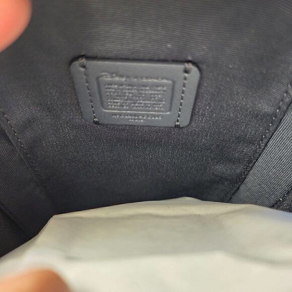 NWT Coach CC325 Disney X Coach Eva Phone Crossbody W/Ursula Motif Ice Bl… - Picture 3 of 4